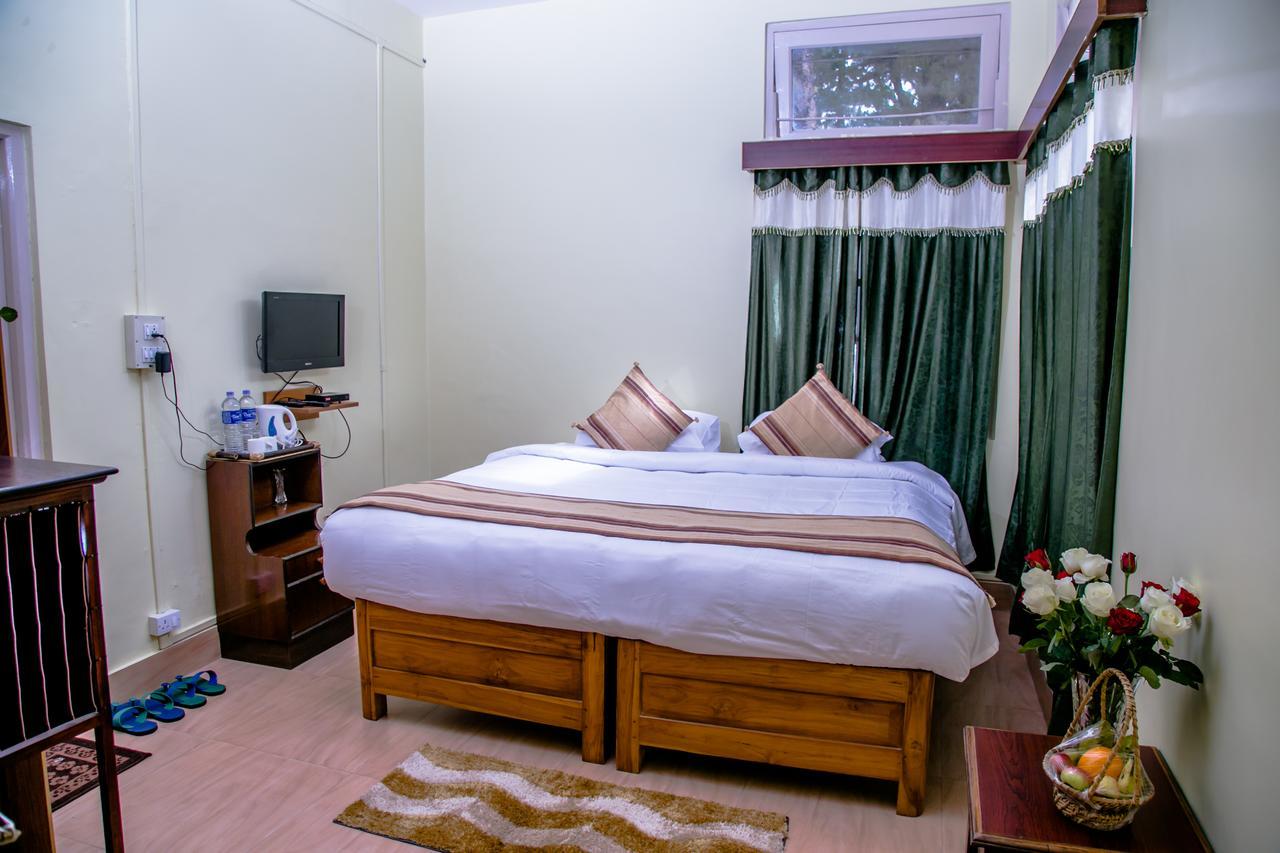 นิรามายา รีทรีต อราดูรา โกหิมา Hotel Kohima ภายนอก รูปภาพ