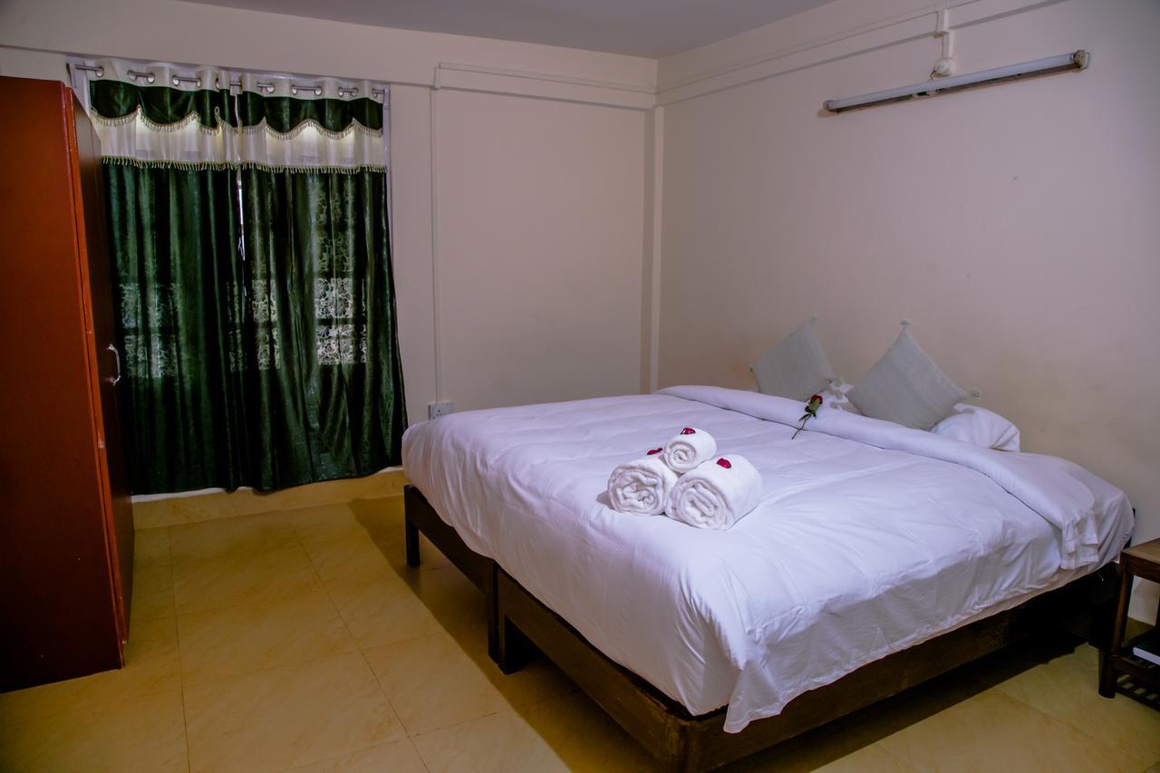 นิรามายา รีทรีต อราดูรา โกหิมา Hotel Kohima ภายนอก รูปภาพ