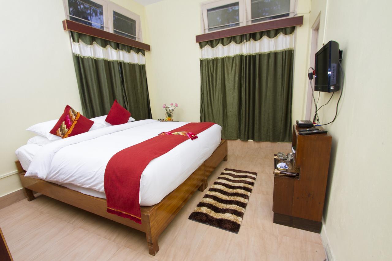 นิรามายา รีทรีต อราดูรา โกหิมา Hotel Kohima ภายนอก รูปภาพ